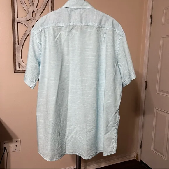 Izod Saltwater XXL Men’s Button Down Shirt Short Sleeve Teal White Relaxed - Picture 2 of 8